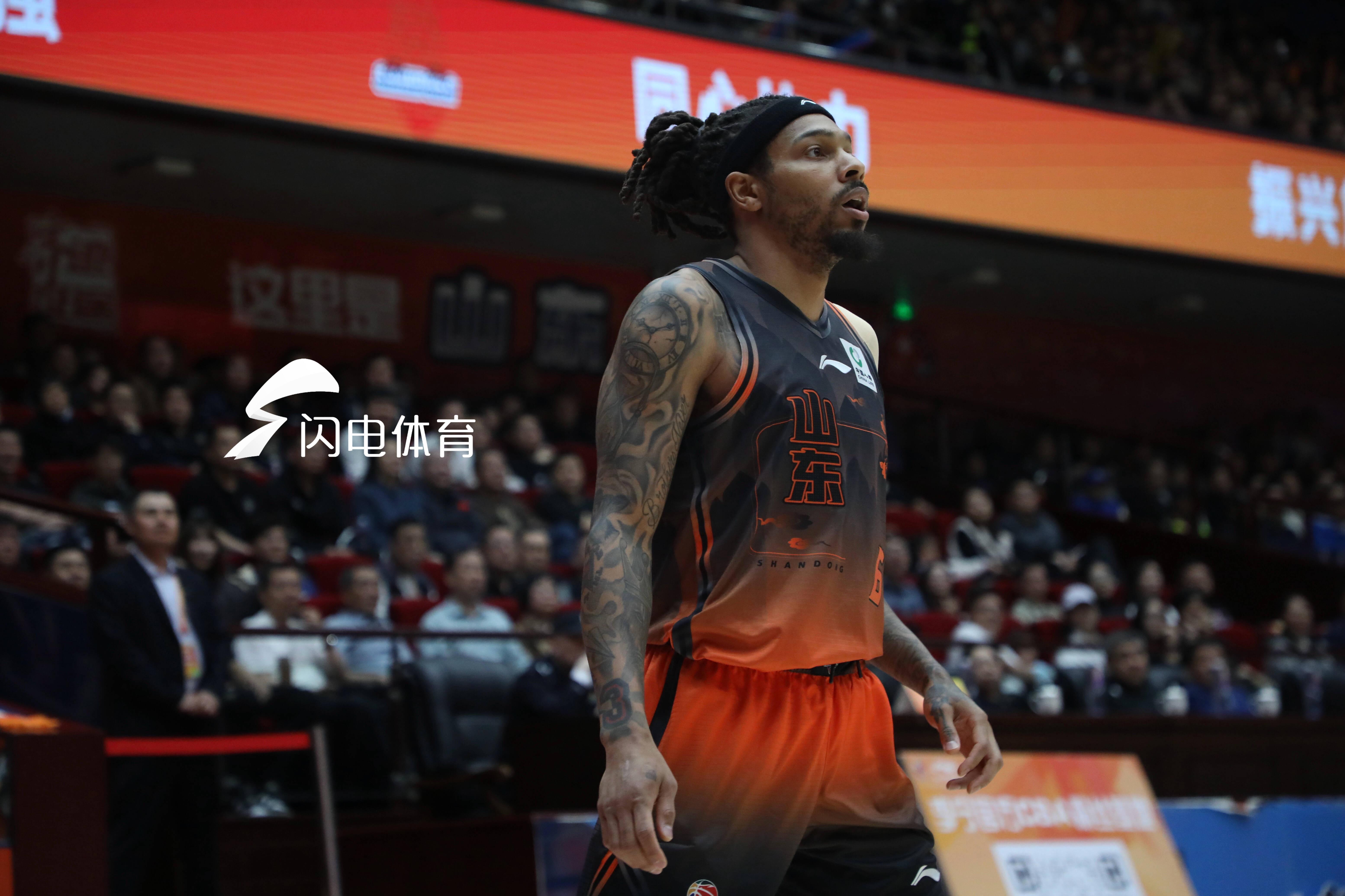 山东高速主场99-86力克广东 邱彪赞团队防守许梦君成奇兵